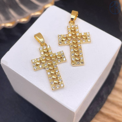 Подвеска крест сердца цирконы, цвет золото 20 мм