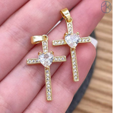 Подвеска крест сердце цирконы, цвет золото 25 мм