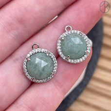 Подвеска круг огранка цирконы авантюрин зеленый, цвет серебро 13 мм