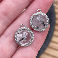 Подвеска круг огранка цирконы кварц турмалиновый, цвет серебро 13 мм