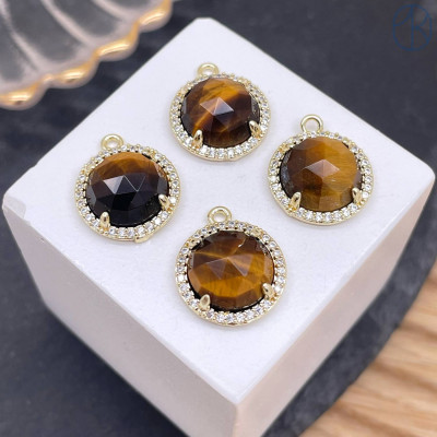 Подвеска круг огранка цирконы тигровый глаз, цвет золото 13 мм