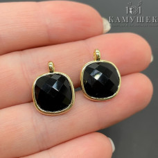 Подвеска квадрат агат черный, цвет золото 14 мм