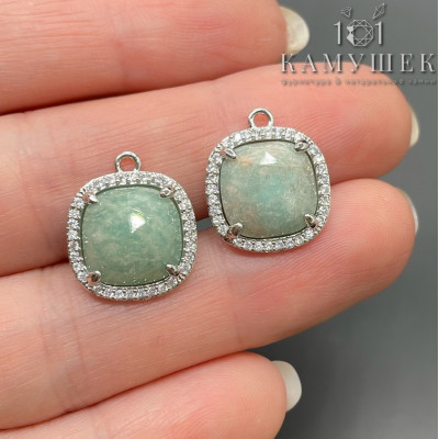 Подвеска квадрат цирконы амазонит, цвет серебро 14 мм