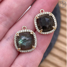 Подвеска квадрат цирконы лабрадор, цвет золото 14 мм