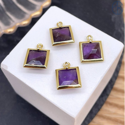 Подвеска квадрат огранка аметист, цвет золото 10 мм