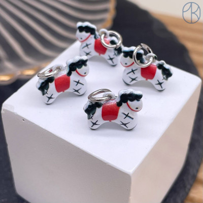 Подвеска лошадь эмаль №1, цвет серебро 12 мм