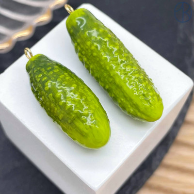 Подвеска огурец, цвет золото 35 мм