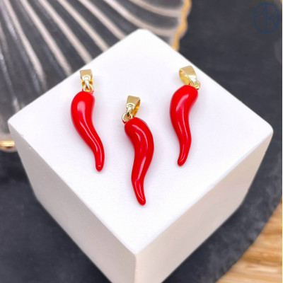 Подвеска перчик красный, цвет золото 20х4 мм