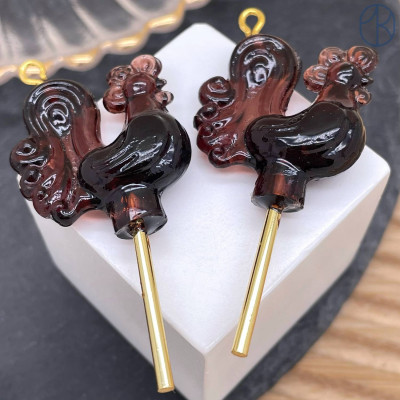 Подвеска петушок темно-коричневый, цвет золото ~ 5 см