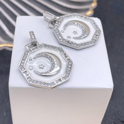 Подвеска полумесяц белая эмаль, цвет серебро 23х20 мм