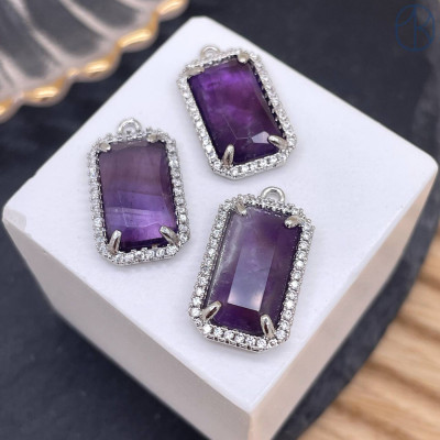 Подвеска прямоугольник цирконы аметист, цвет серебро 18х12 мм