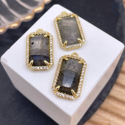 Подвеска прямоугольник цирконы лабрадор, цвет золото 18х12 мм