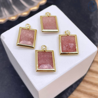 Подвеска прямоугольник огранка кварц клубничный, цвет золото 13х10 мм