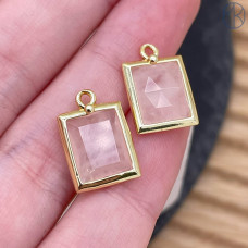 Подвеска прямоугольник огранка розовый кварц, цвет золото 13х10 мм