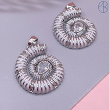 Подвеска ракушка улитка циркон белая эмаль, цвет серебро 28х23 мм