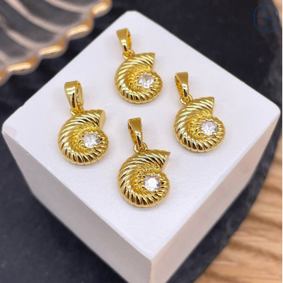 Подвеска ракушка улитка циркон, цвет золото 10 мм