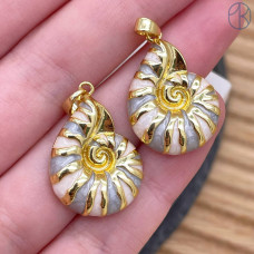 Подвеска ракушка улитка эмаль, цвет золото 16 мм