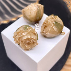 Подвеска Роза в эпоксидной смоле №25, цвет золото ~ 14-20 мм