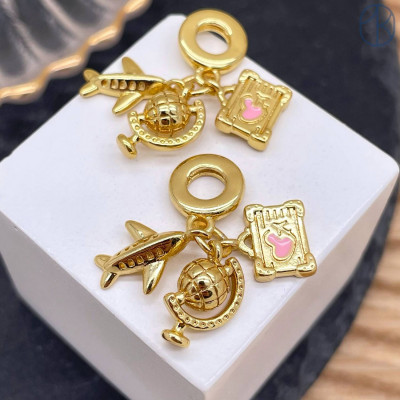 Подвеска самолет, чемодан и глобус, цвет золото 12 мм