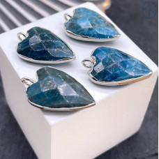 Подвеска сердце апатит, цвет серебро 20х13 мм