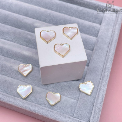 Подвеска сердце белый перламутр, цвет золото 13х14 мм