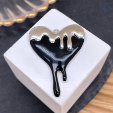 Подвеска сердце черная эмаль, цвет серебро 40 мм Подвеска сердце черная эмаль, цвет серебро 40 мм