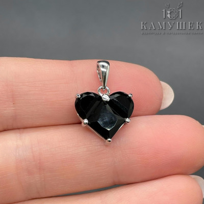 Подвеска сердце черные цирконы, цвет серебро 14,5х14 мм