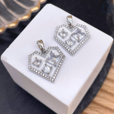 Подвеска сердце циркон белая эмаль, цвет серебро 12 мм