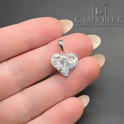 Подвеска сердце цирконы, цвет серебро 14,5х14 мм 