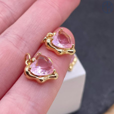 Подвеска сердце фриформ розовый циркон, цвет золото 11х13 мм 