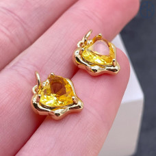 Подвеска сердце фриформ желтый циркон, цвет золото 11х13 мм