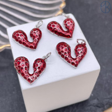 Подвеска сердце красная эмаль, цвет серебро 16 мм