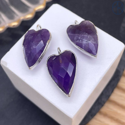 Подвеска сердце огранка аметист, цвет серебро 18х13 мм