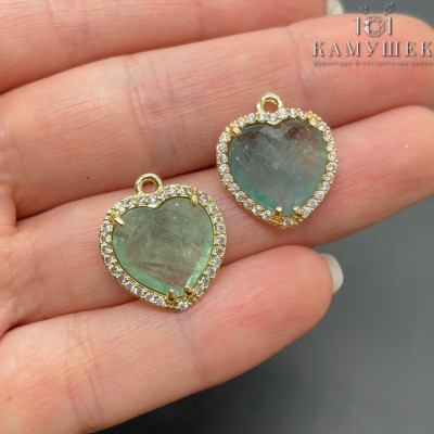 Подвеска сердце огранка цирконы кварц зеленый клубничный, цвет золото 16х18 мм