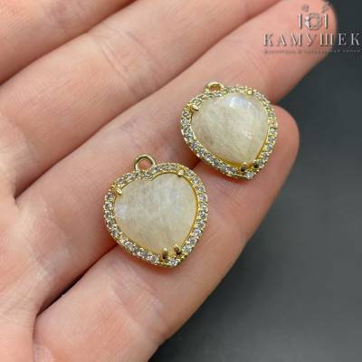 Подвеска сердце огранка цирконы лунный камень, цвет золото 16х18 мм