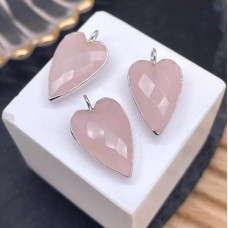 Подвеска сердце огранка розовый кварц, цвет серебро 18х13 мм