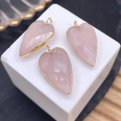 Подвеска сердце огранка розовый кварц, цвет золото 18х13 мм