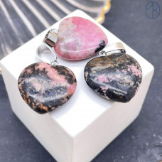 Подвеска Сердце Родонит, цвет серебро 20х20 мм