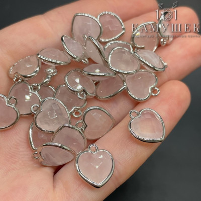 Подвеска сердце розовый кварц огранка, цвет серебро 12х13 мм