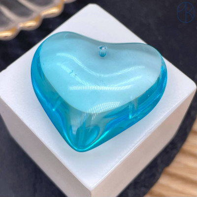 Подвеска сердце стекло голубое уп. 2 шт. 34 мм