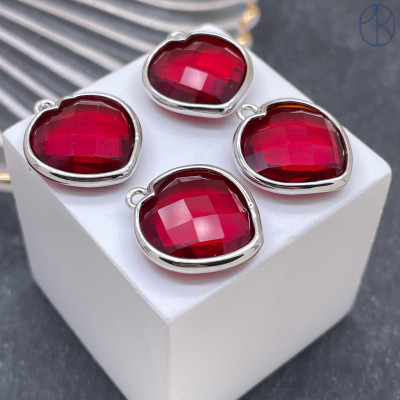 Подвеска сердце стекло красное, цвет серебро 16х16