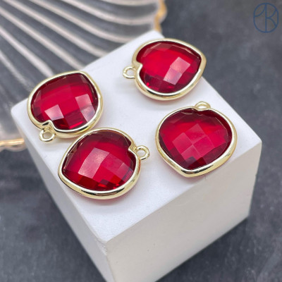 Подвеска сердце стекло красное, цвет золото 16х16 Подвеска сердце стекло красное, цвет золото 16х16