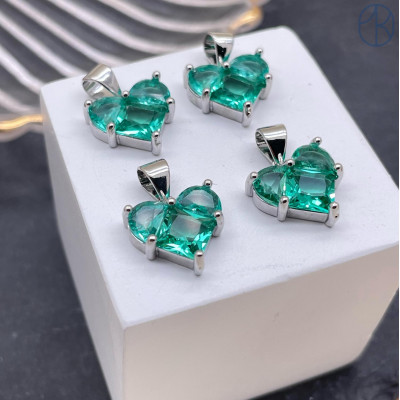 Подвеска Сердце светло-зеленые цирконы, цвет серебро 12х12 мм