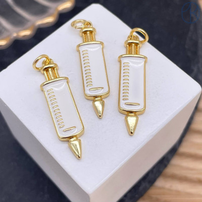 Подвеска шприц, цвет золото 29 мм 