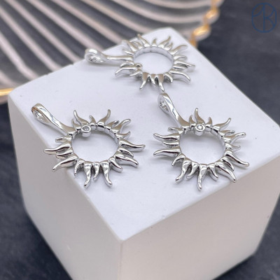 Подвеска солнце циркон, цвет серебро 22 мм