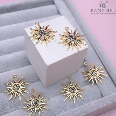 Подвеска солнце с черными цирконами, цвет золото 27х25 мм