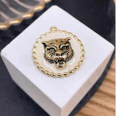 Подвеска тигр белая эмаль, цвет золото 25 мм