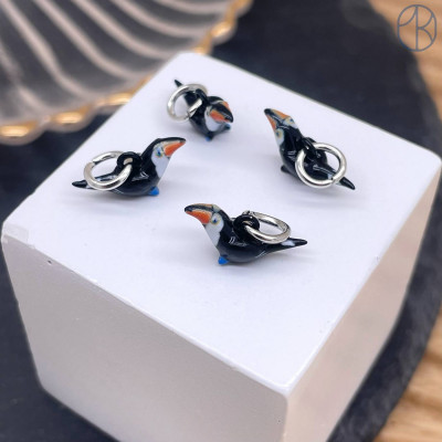 Подвеска Тукан эмаль, цвет серебро 14 мм 