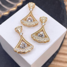 Подвеска веер цирконы, цвет золото 21 мм 