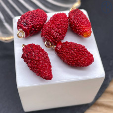 Подвеска земляника, цвет золото ~ 17 мм Подвеска земляника, цвет золото ~ 17 мм